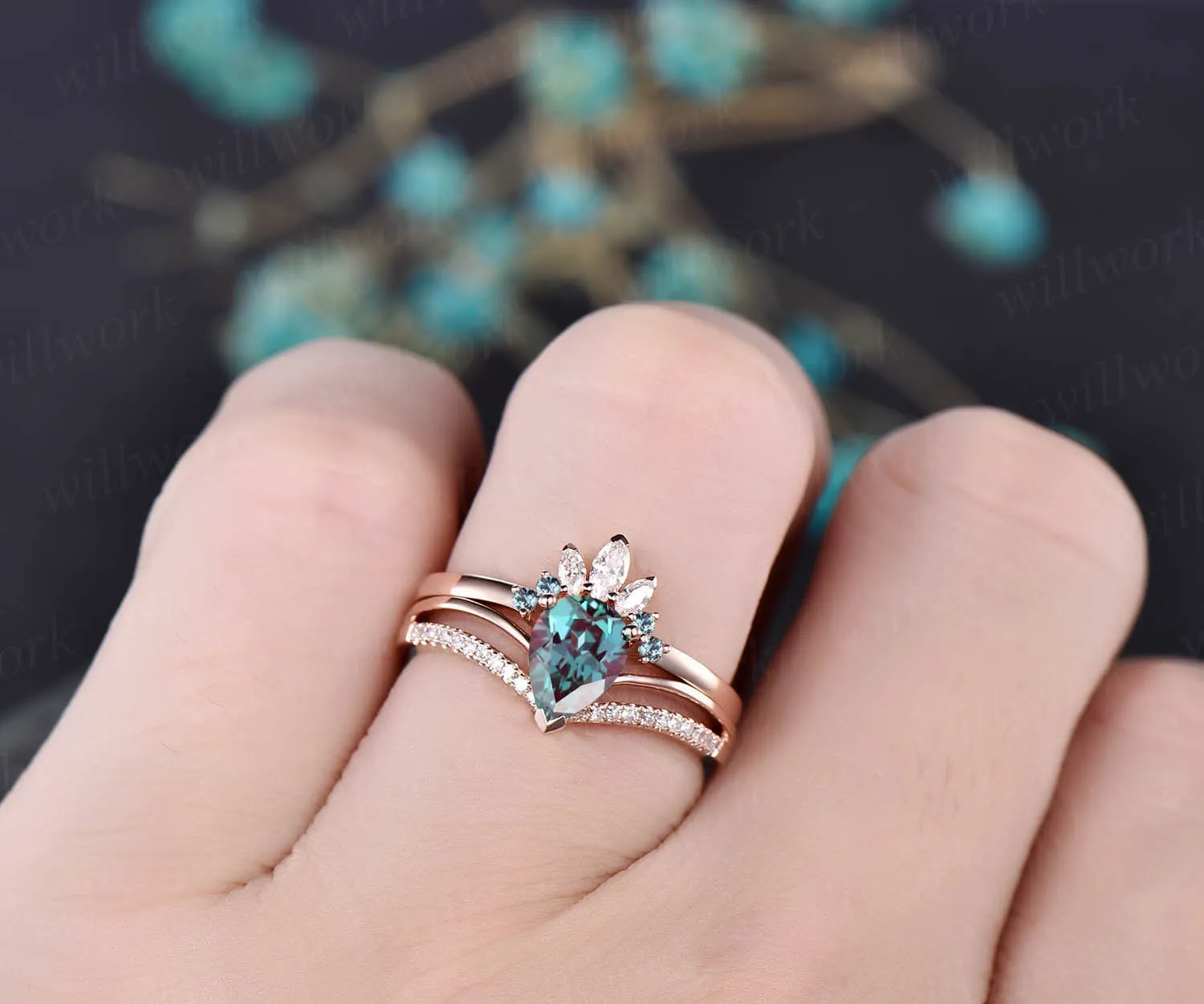 2pcs 6x8mm pear Alexandrite wedding bridal set unique vintage alexandrite engagement ring set rose gold marquise crown moissnaite ring band