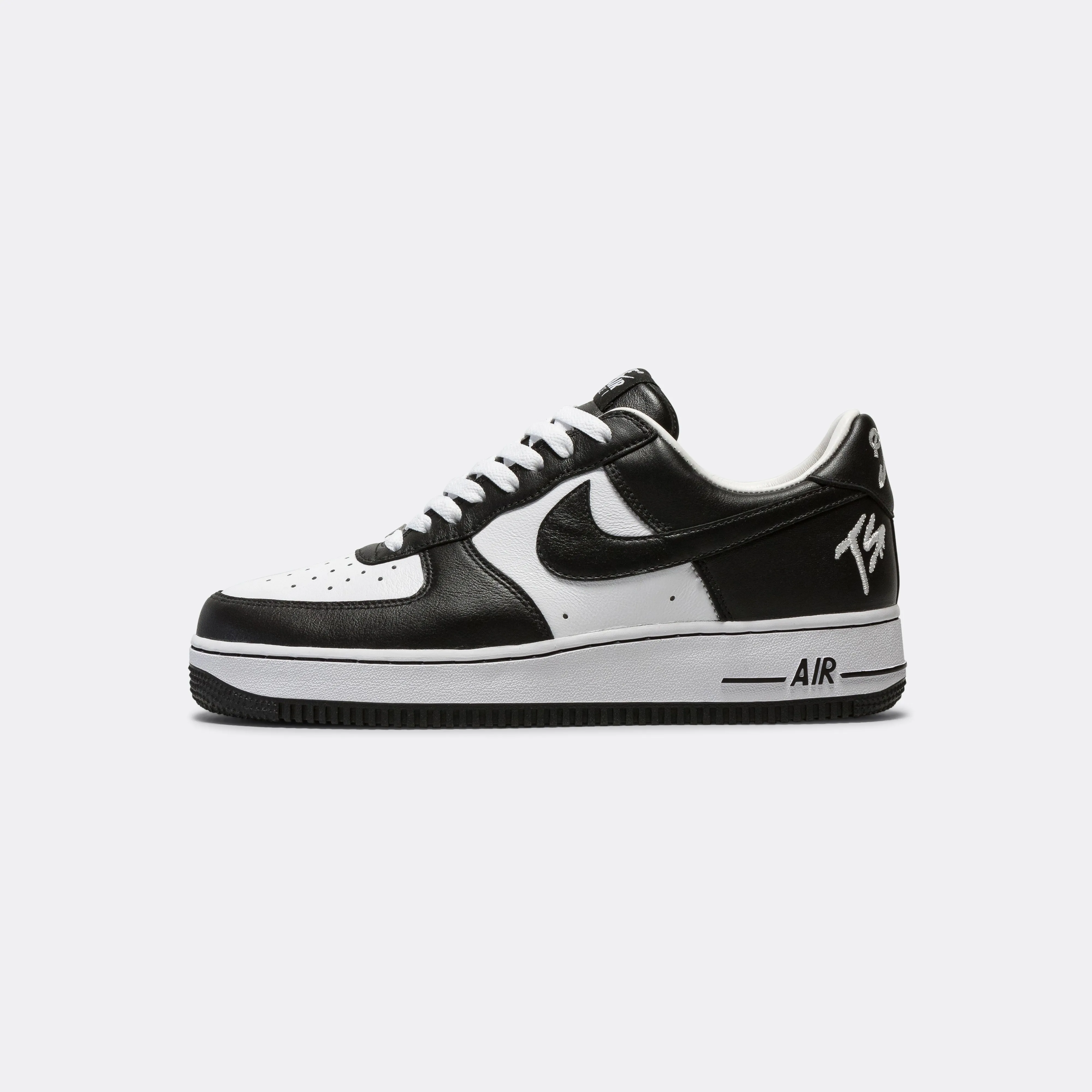 Air Force 1 Low × Terror Squad - White/Black