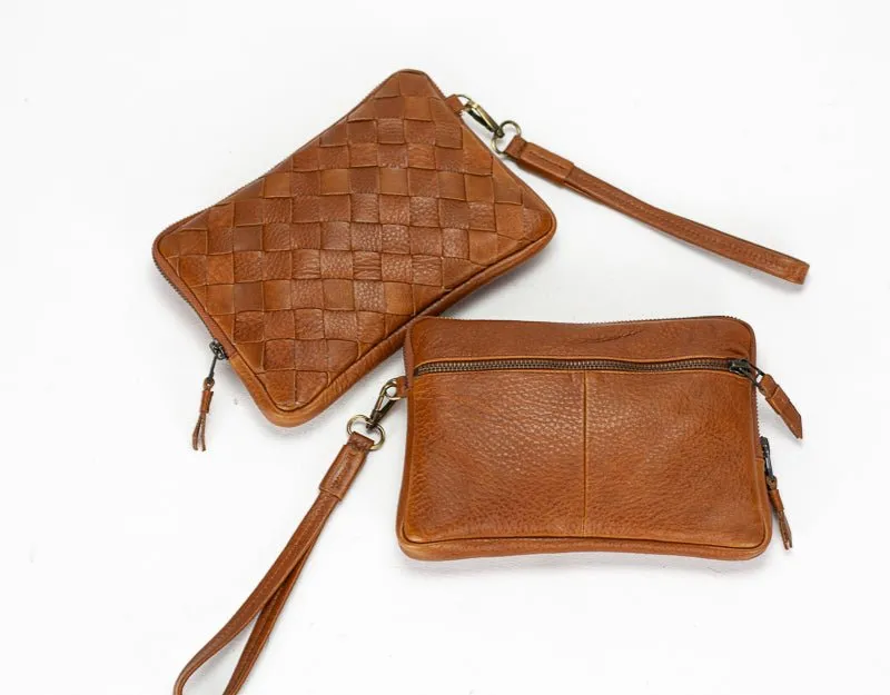 Antheia clutch wallet - Brown pebbled leather