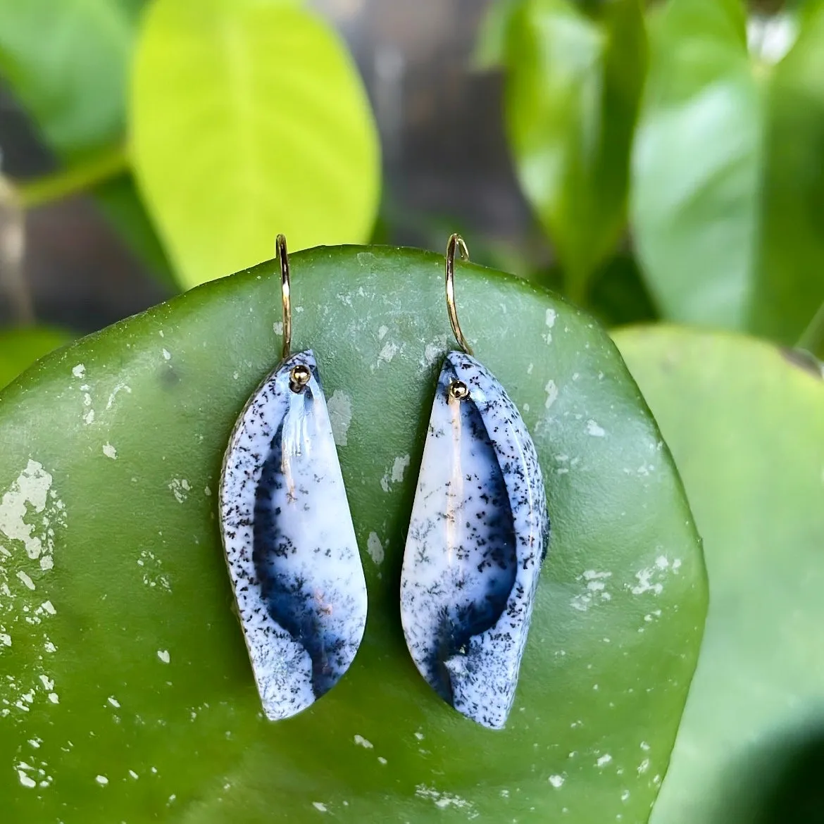 Black and white curve earrings