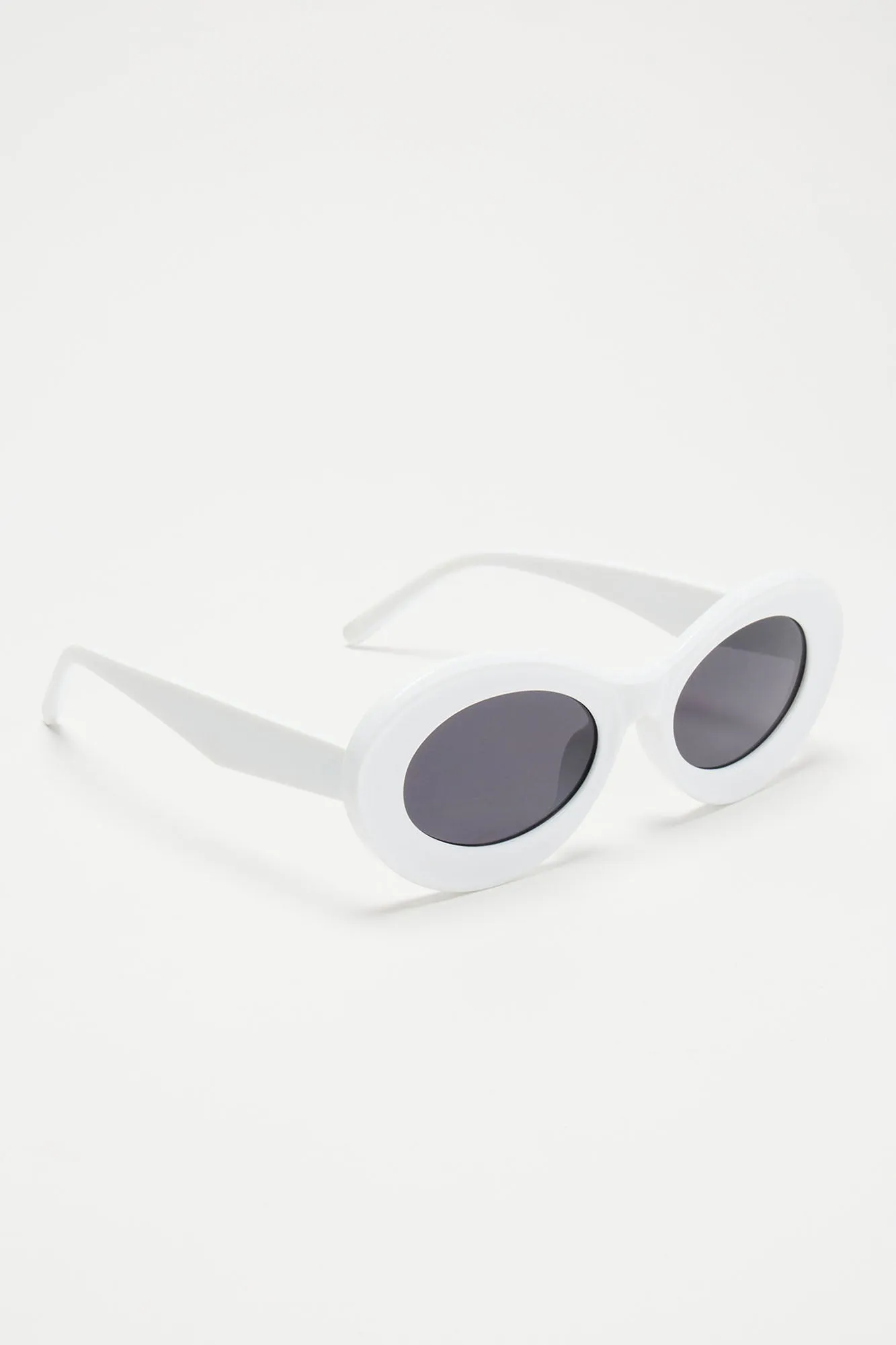 Reading The Room Sunglasses - White