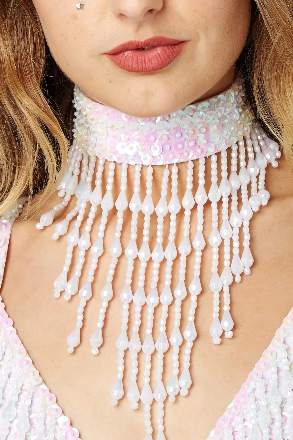 Shimmy Shimmy Iridescent Pearl Choker