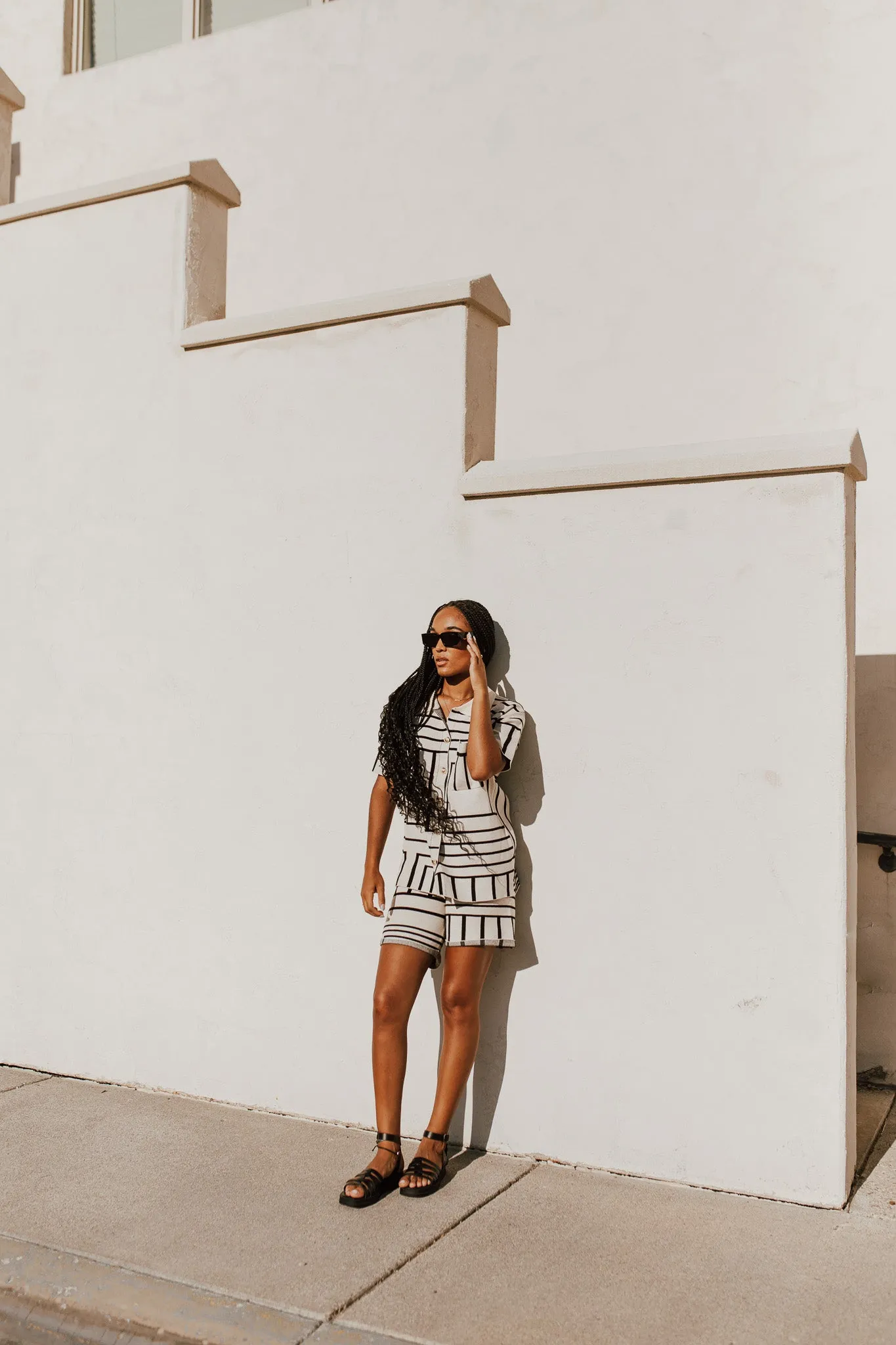 The Mendes Geometric Shorts in Cream   Black