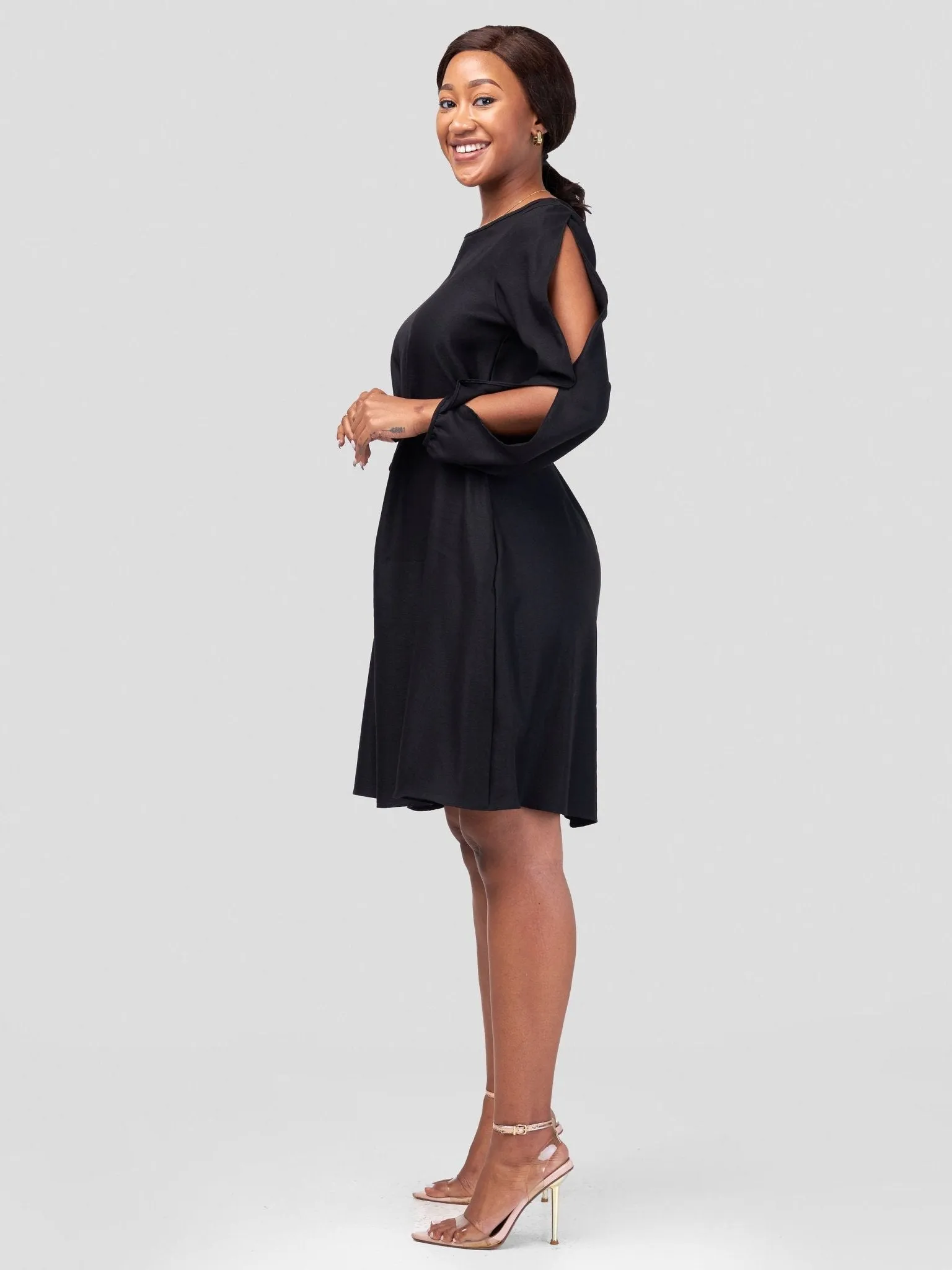 Vivo Tunu Long Slit Sleeve Knee Length Shift Dress - Black