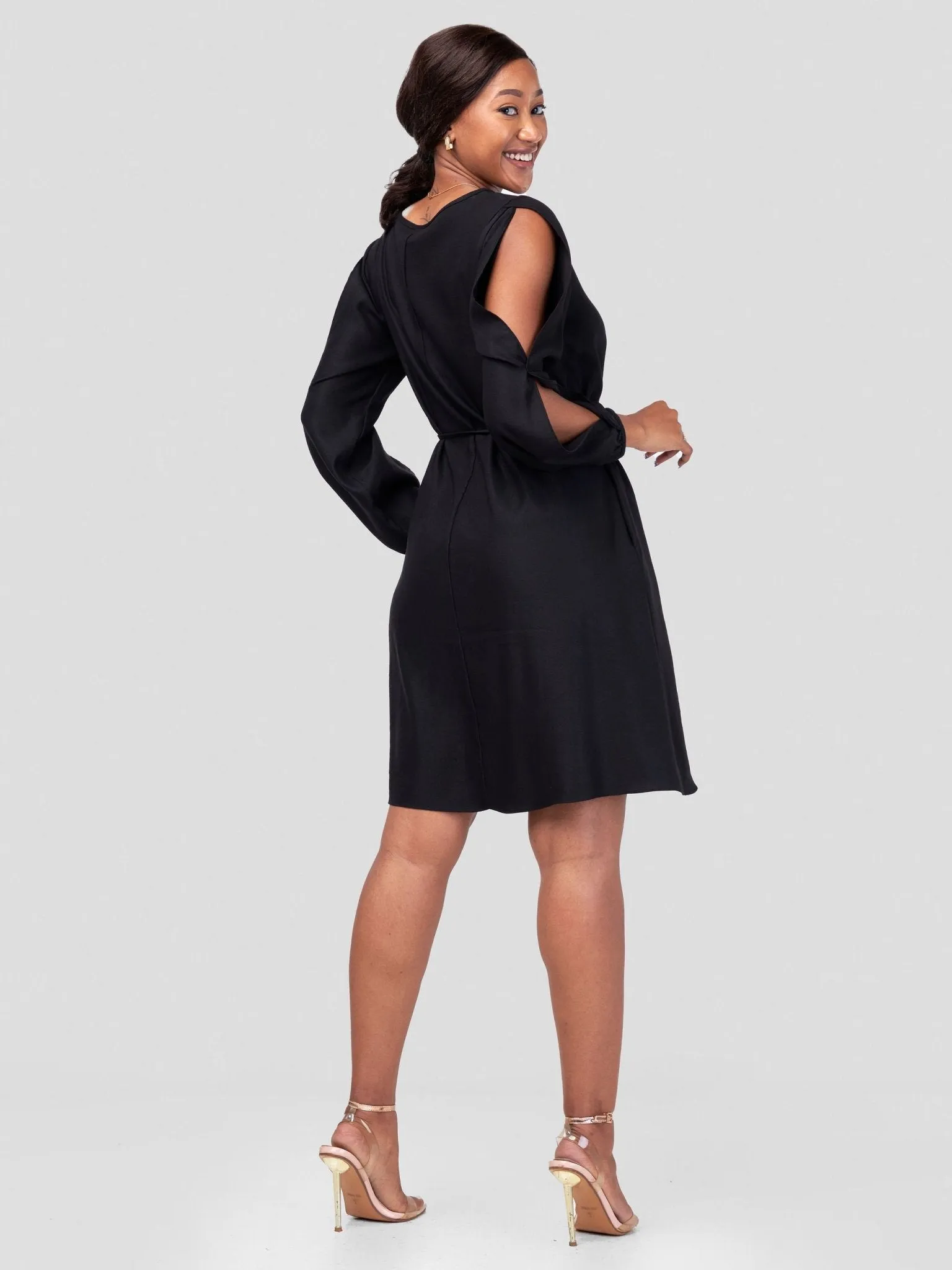 Vivo Tunu Long Slit Sleeve Knee Length Shift Dress - Black