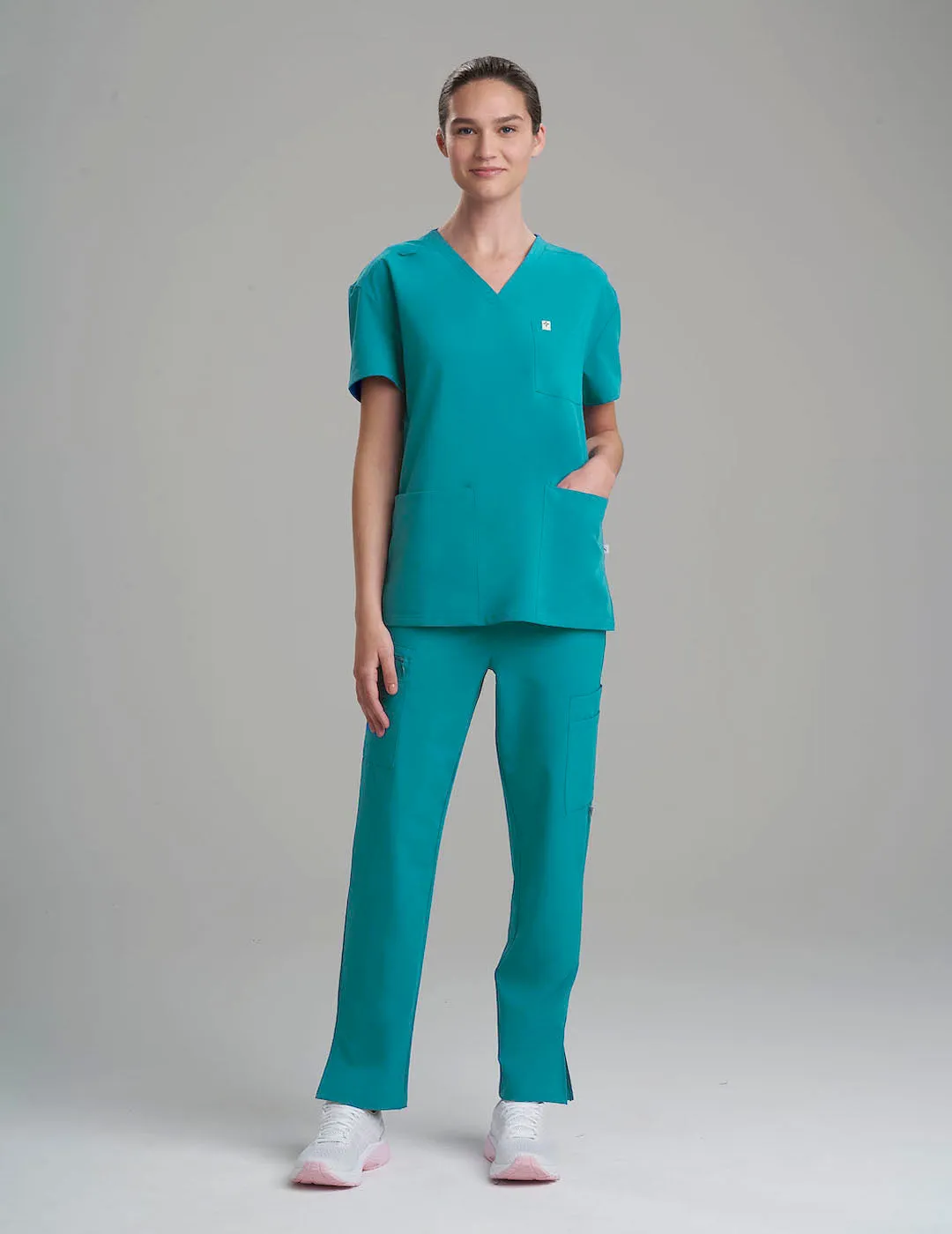 Womens 3-Pocket V-Neck Scrub Top